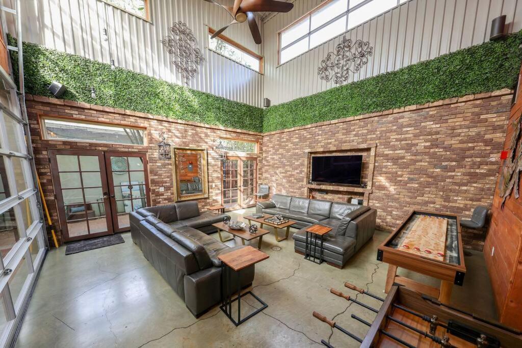 Bamboo Loft 6br, 24 Guests Holiday home